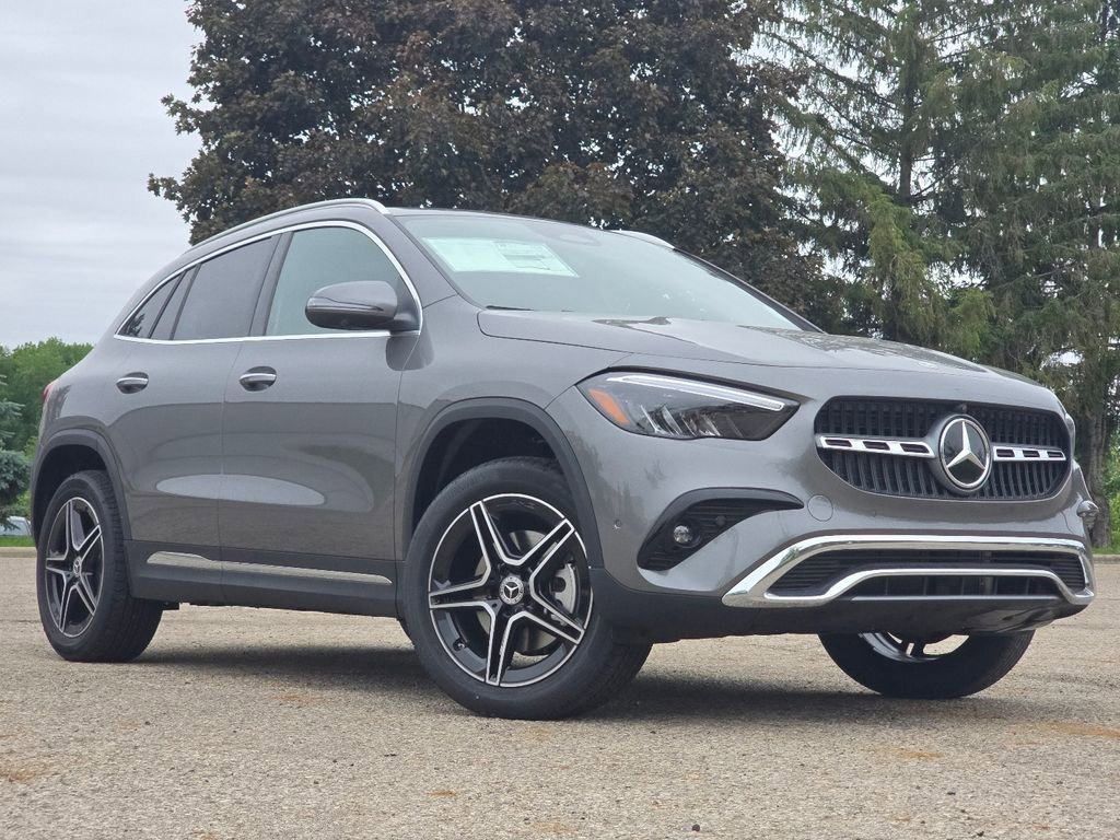 New 2026 Mountain Grey Metallic Mercedes-Benz GLA 250 image 39