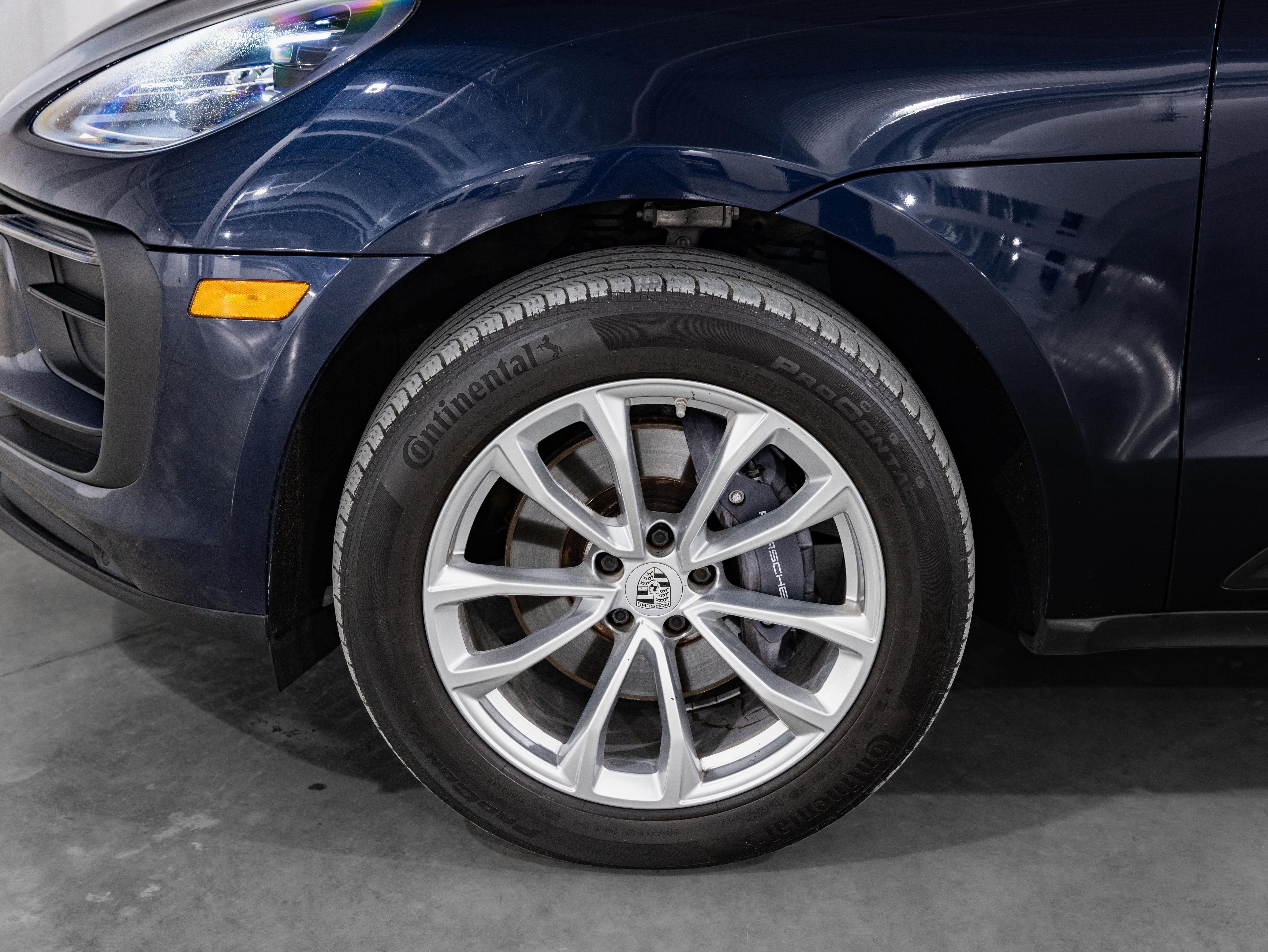 Certified Used 2023 Blue Porsche Base image 31