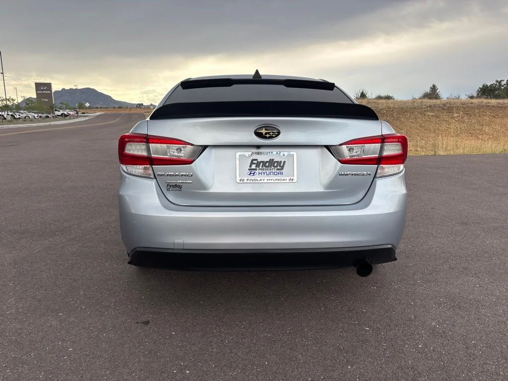 Used 2018 Silver Subaru 2.0i image 6