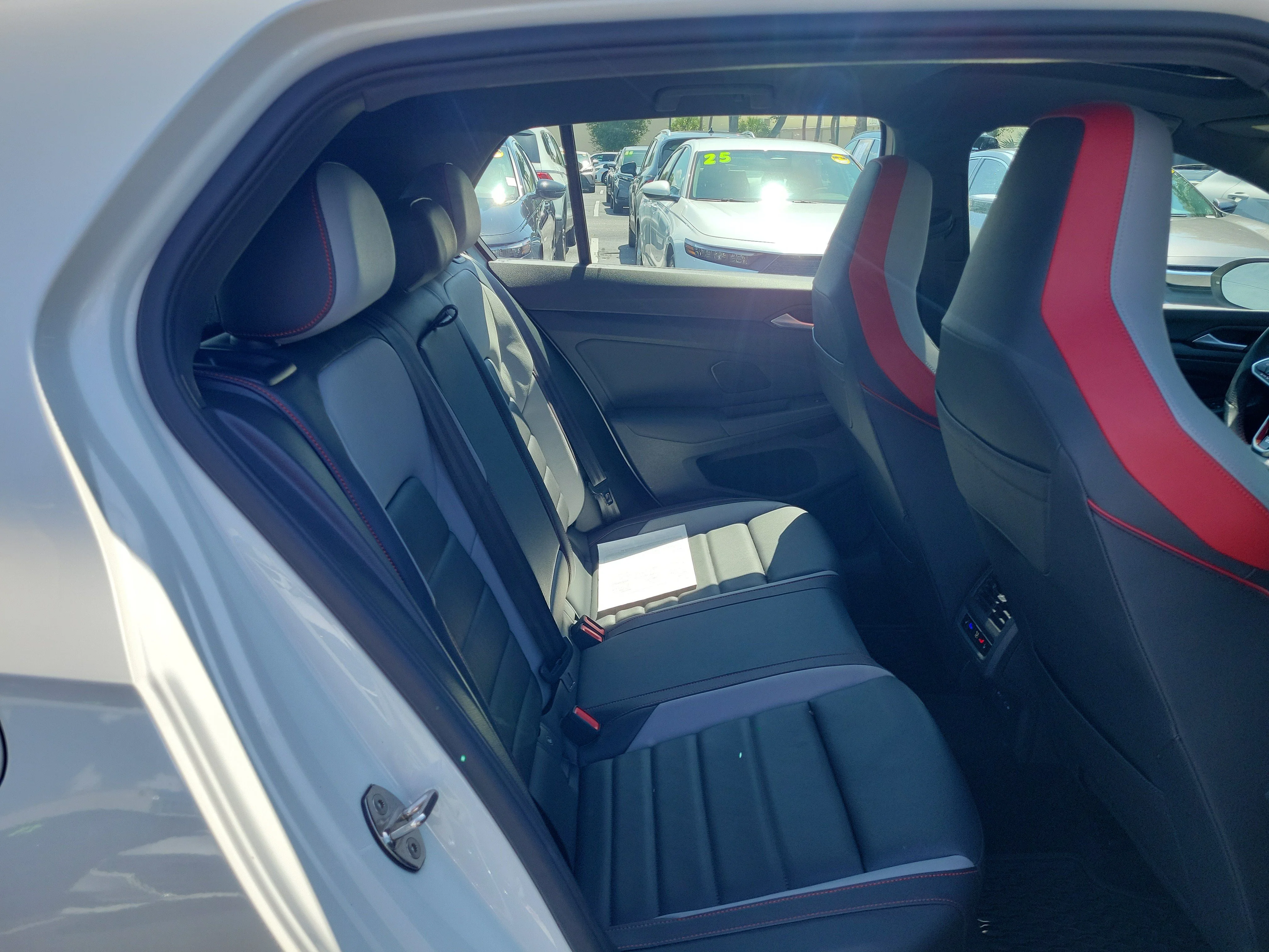 Used 2023 White Volkswagen Autobahn image 10