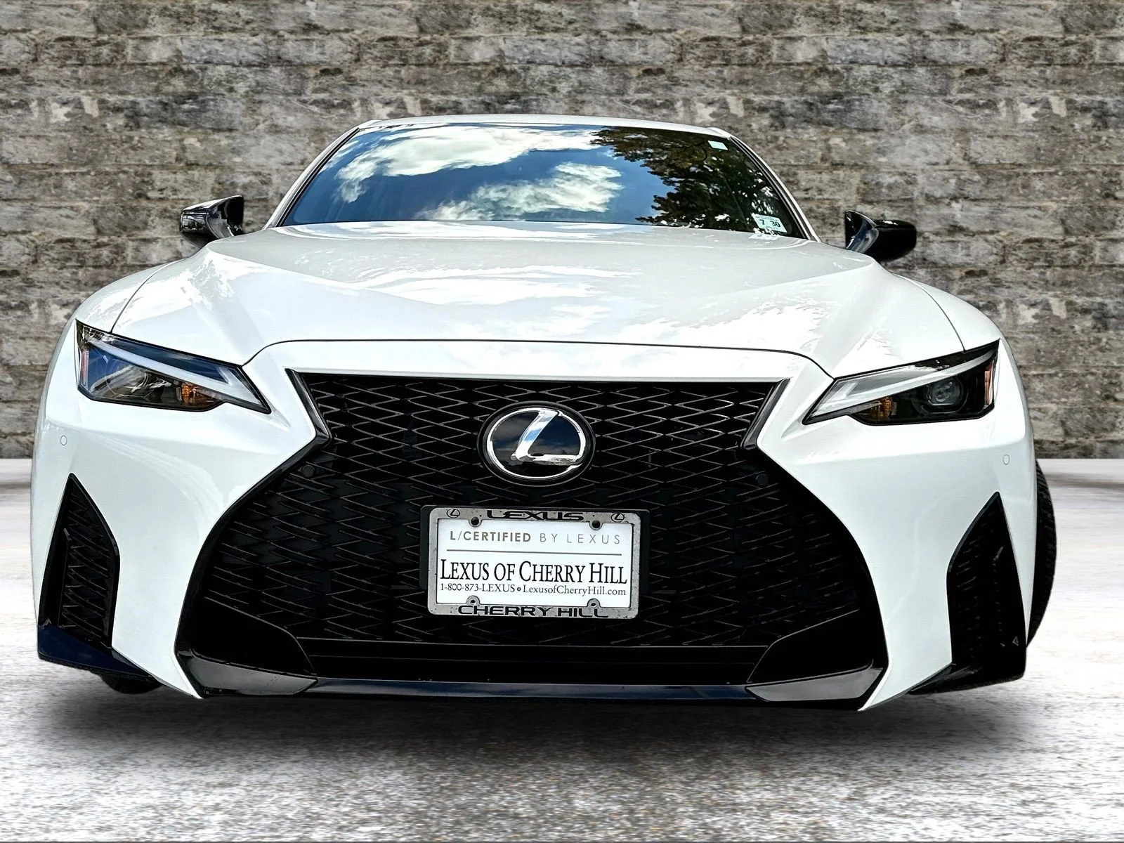 Certified Used 2025 Ultra White Lexus  image 2