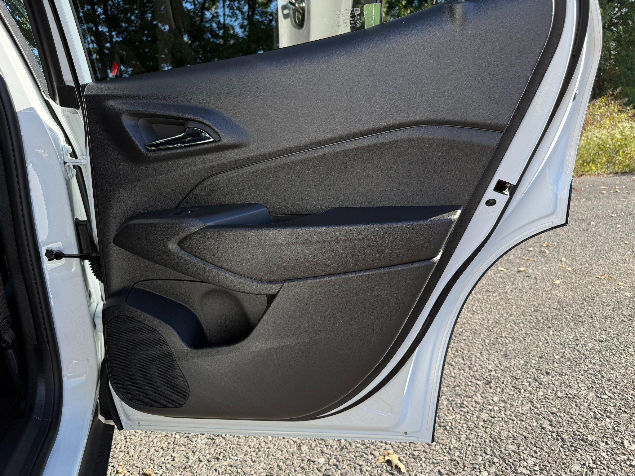 New 2026 Summit White Chevrolet LT image 26