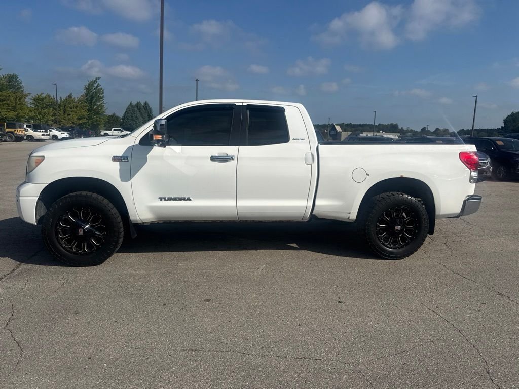 Used 2008  Toyota Limited image 1