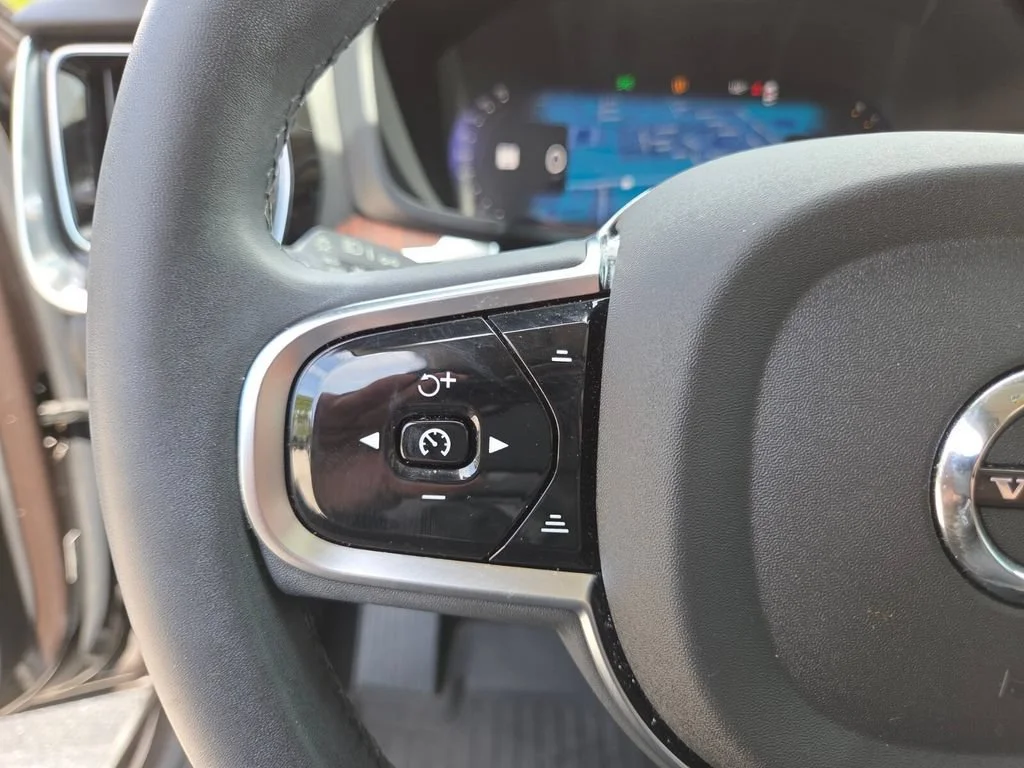 Used 2025 Platinum Gray Metallic Volvo Plus image 33