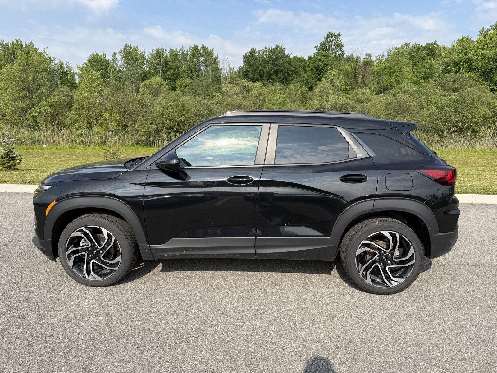 Used 2024 Mosaic Black Metallic Chevrolet RS image 7