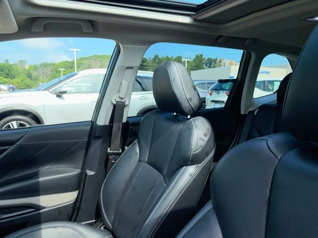 Used 2022 Gray Metallic Subaru Limited image 28
