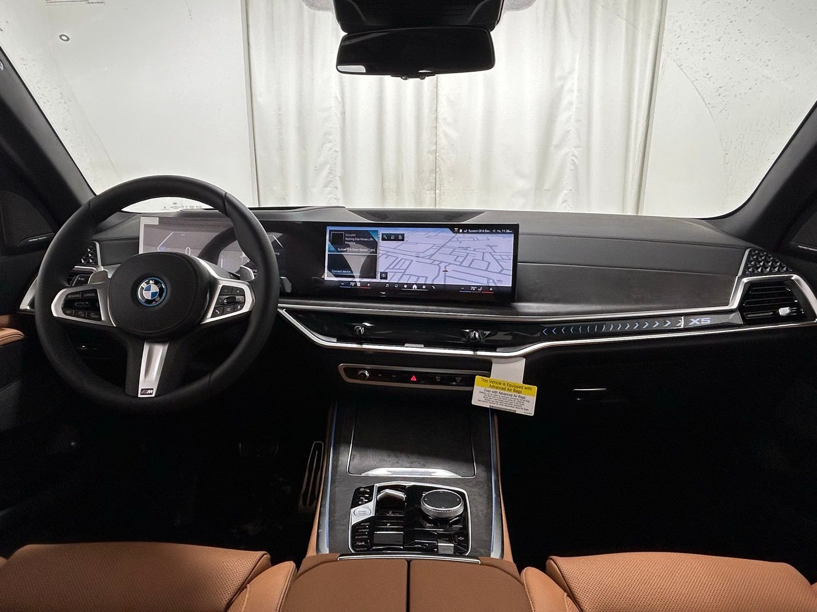 New 2026 Carbon Black Metallic BMW xDrive50e image 12