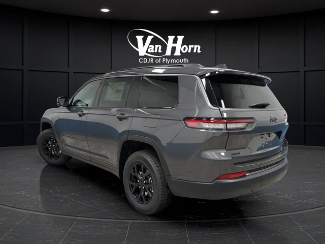 New 2026 Baltic Gray Metallic Clear-Coat Exterior Paint Jeep Altitude image 5