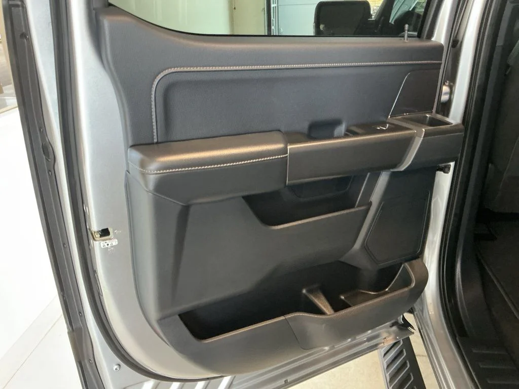 Used 2022 Silver Ford XLT image 18