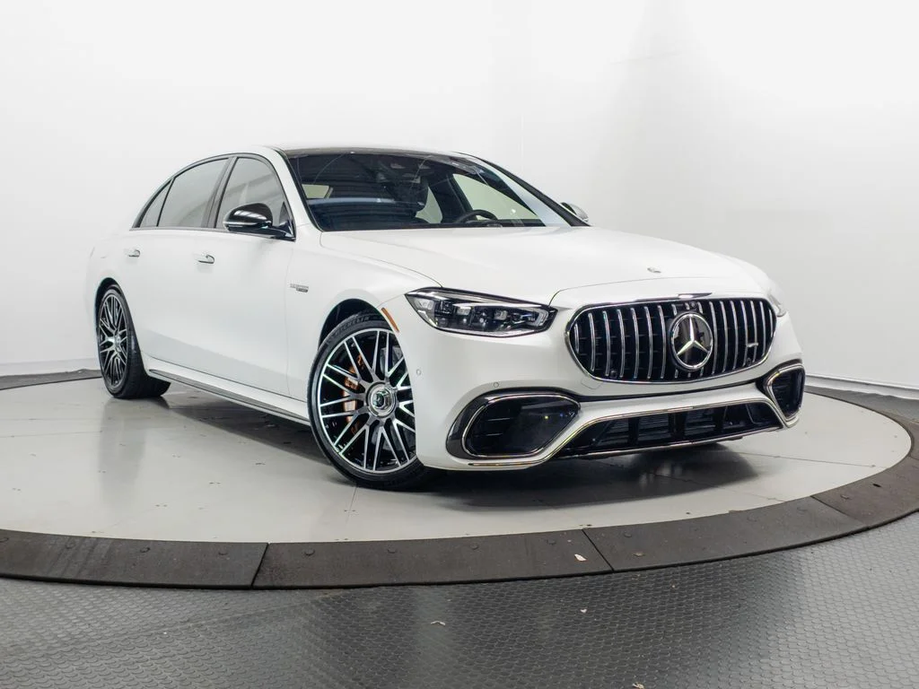 2024 Mercedes-Benz S-Class S 63 E-Performance's photo