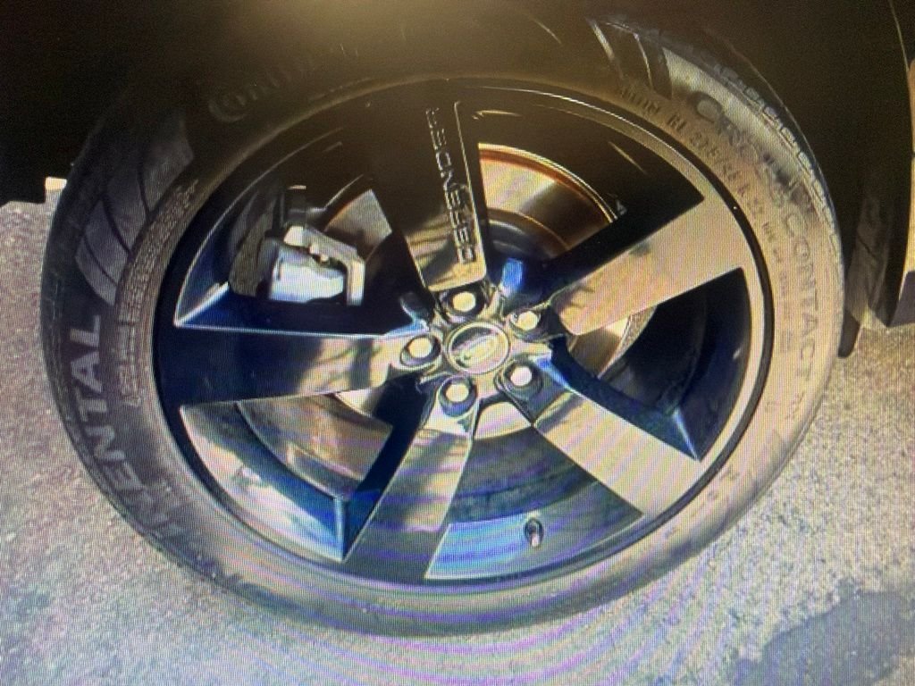 Certified Used 2024 Eiger Gray Metallic Land Rover X-Dynamic SE image 7
