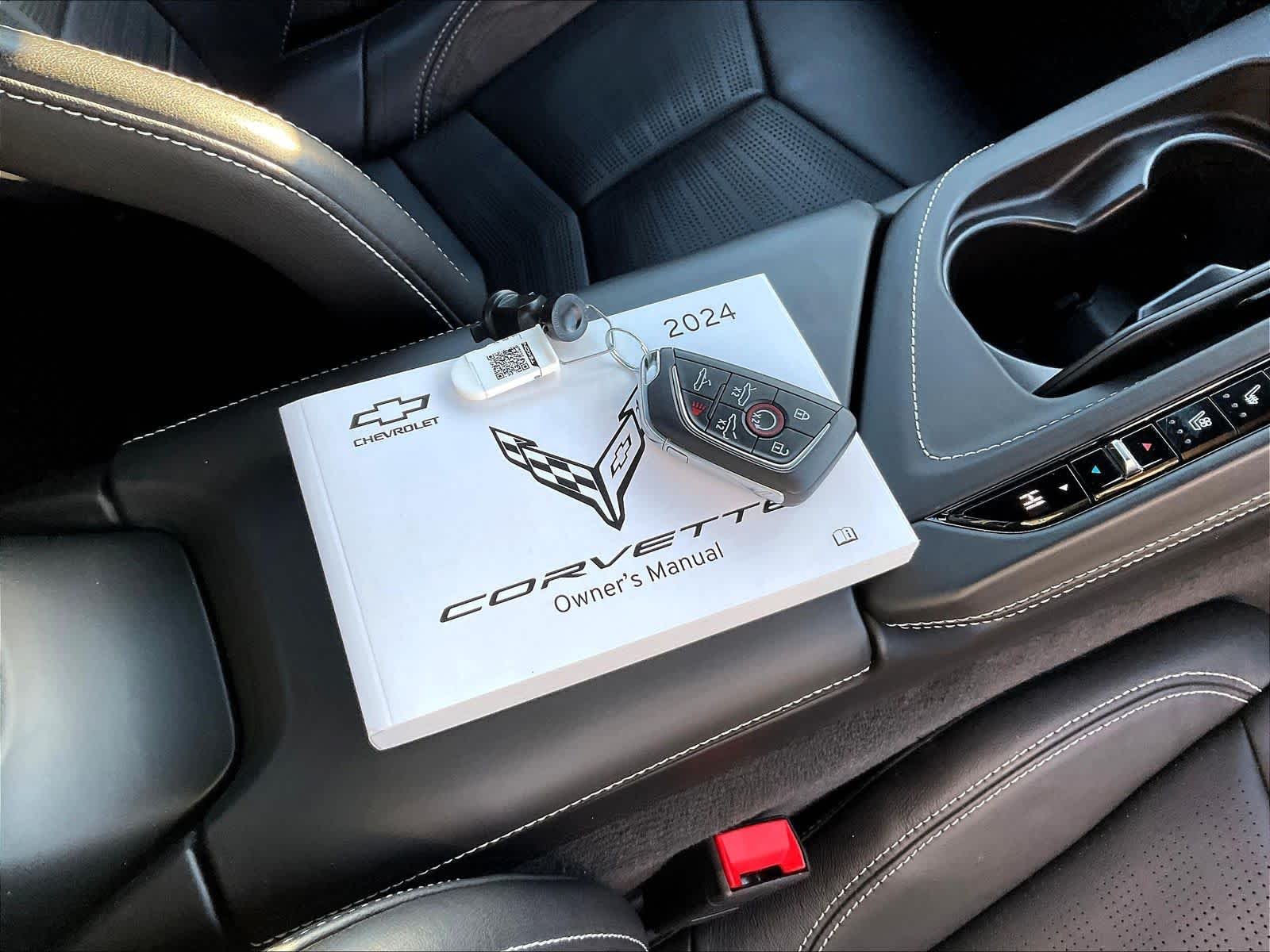 2024 Chevrolet Corvette 3LT - Photo 30
