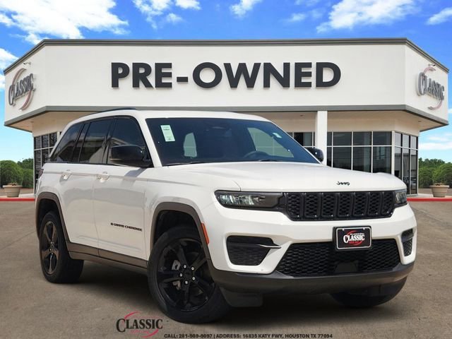2023 Jeep Grand Cherokee Altitude's photo