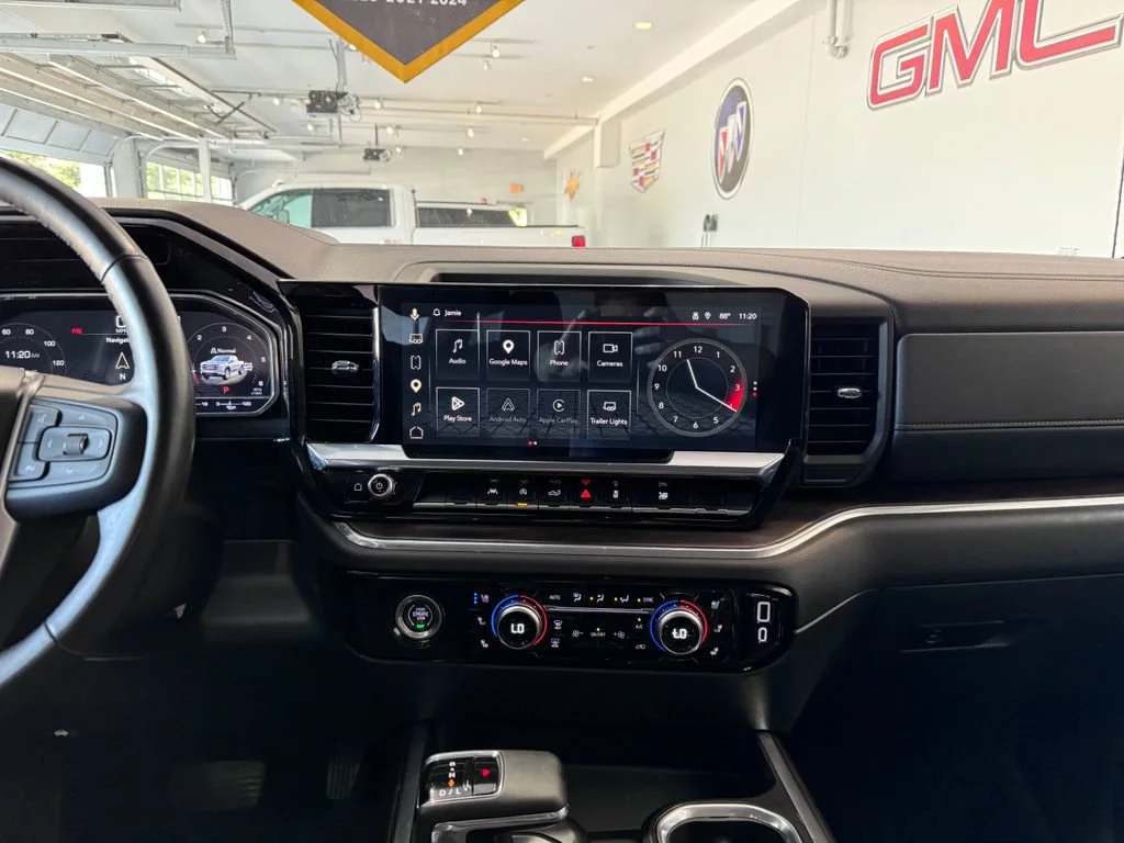 2023 GMC Sierra 1500 SLT - Photo 17