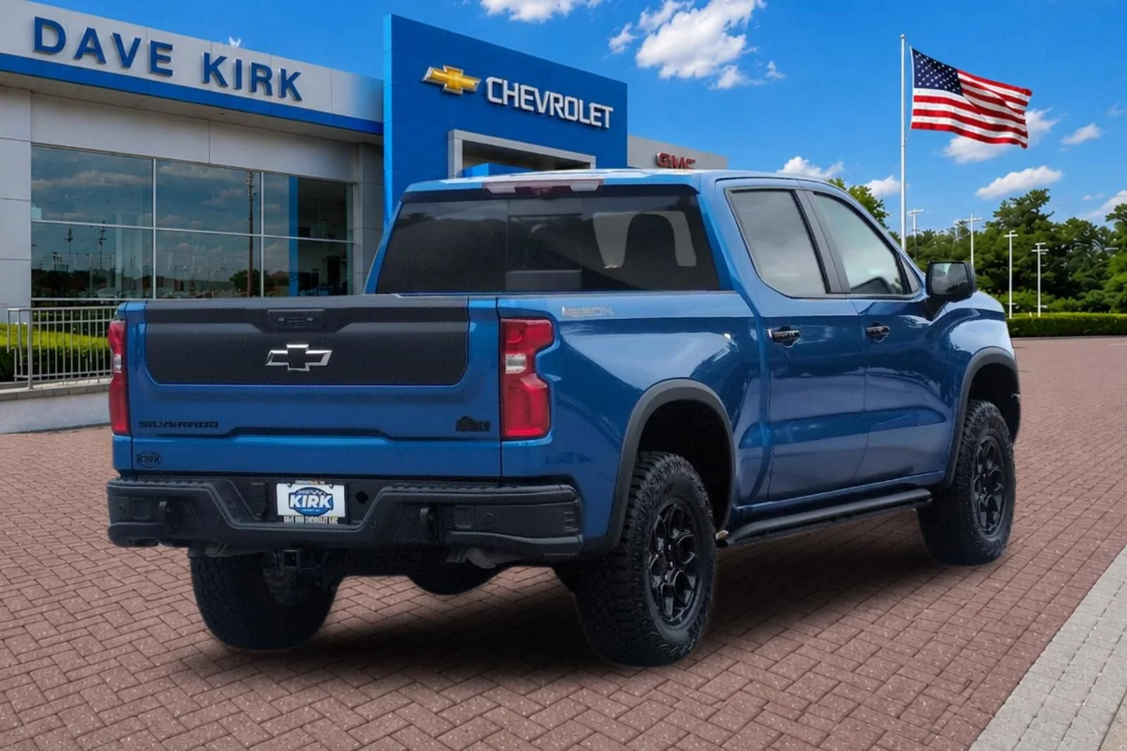 Used 2024 Glacier Blue Metallic Chevrolet ZR2 image 3