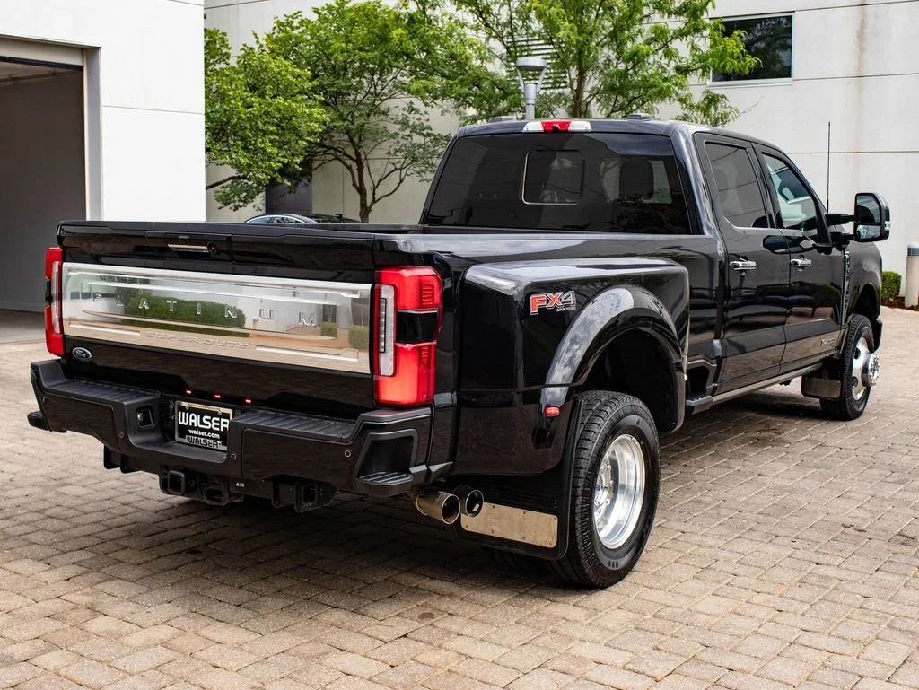 Used 2023 Agate Black Metallic Ford Platinum image 10