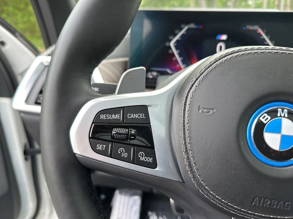 Used 2026 Alpine White BMW xDrive50e image 14
