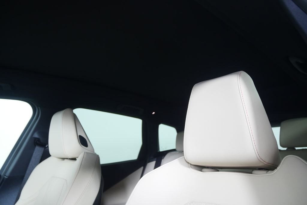 New 2026 Black Sapphire Metallic BMW 30 xDrive image 11