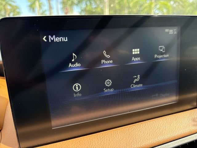2024 Lexus IS 300 - Photo 18