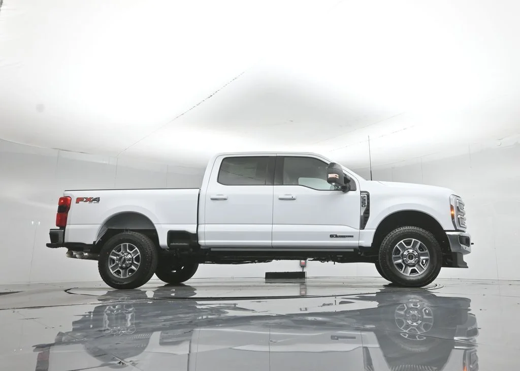 New 2026 Oxford White Ford Lariat image 49