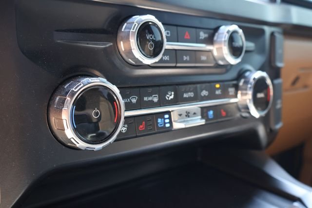 Used 2025 Blue Ford Lariat image 15