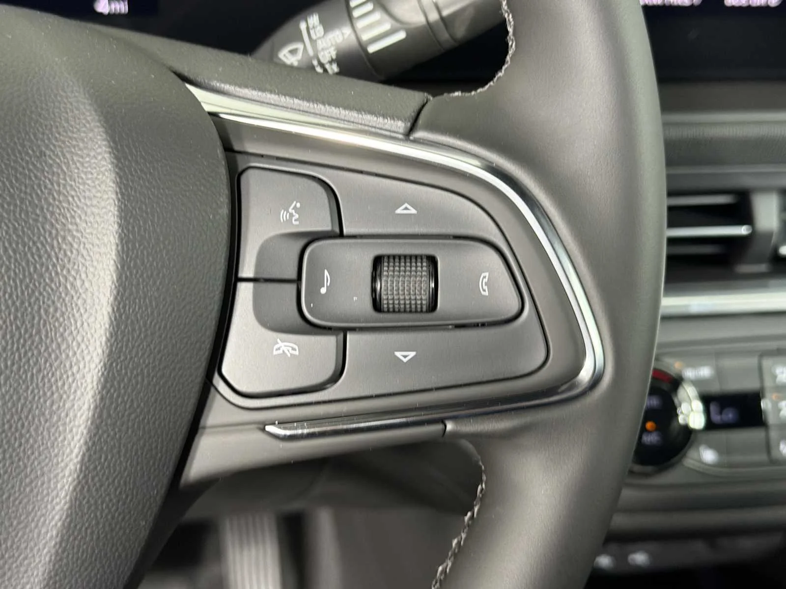 New 2026 Summit White Buick Preferred image 25
