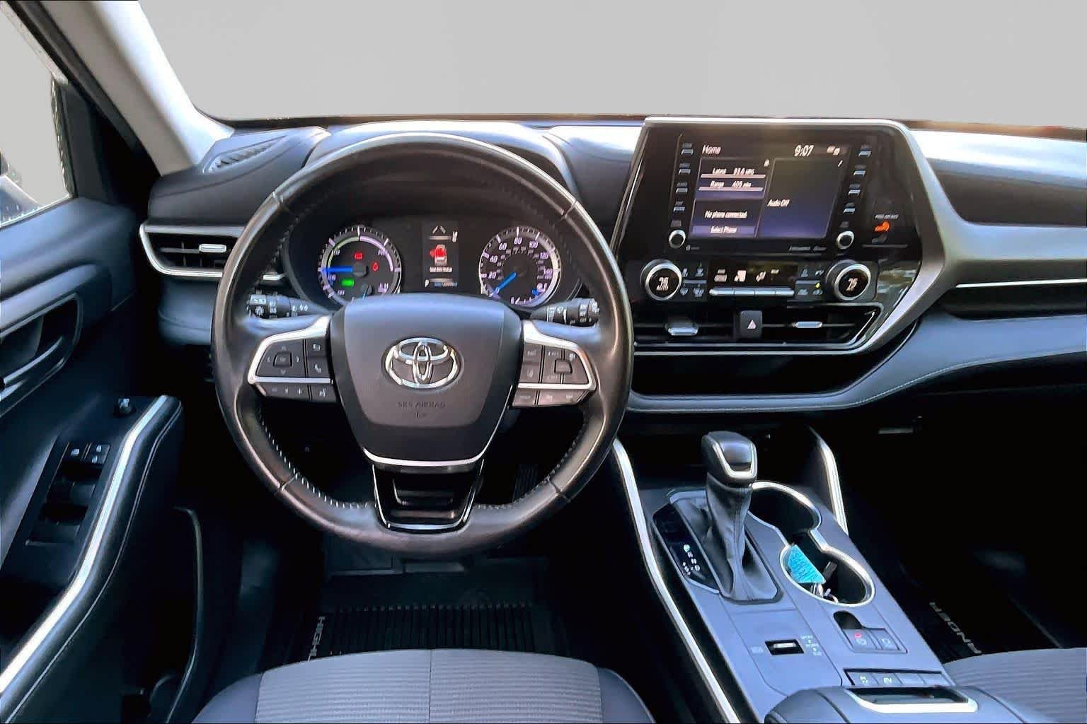 Used 2020 Moon Dust Toyota Hybrid LE image 6