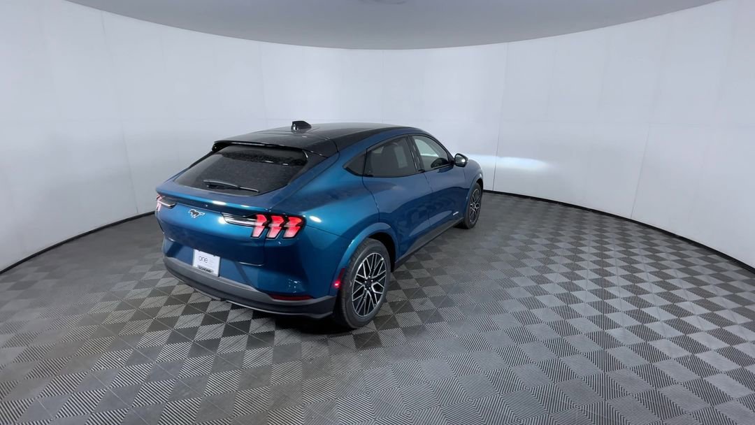 New 2026 Adriatic Blue Metallic Ford Premium image 8