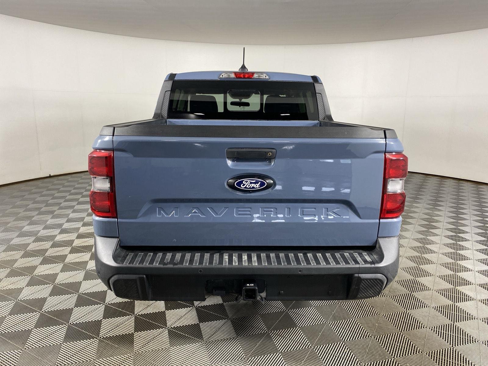 Used 2025 Azure Gray Metallic Tri-Coat Ford LARIAT image 6