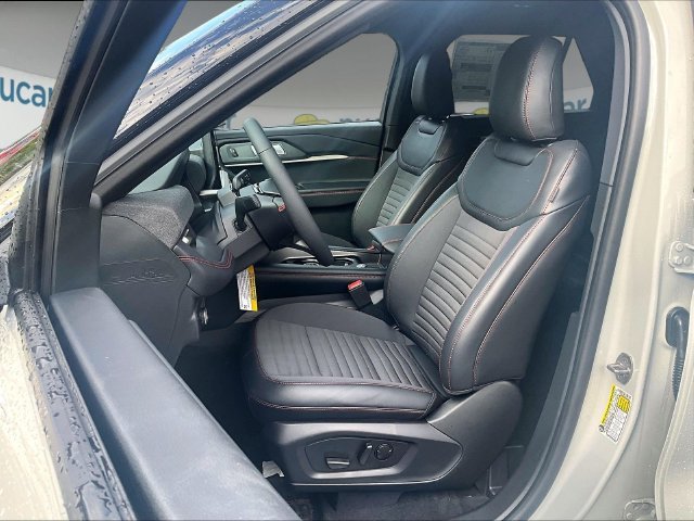 New 2027 Avalanche Gray Ford ST-Line image 10