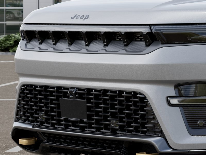 New 2026 Silver-Zynith Exterior Paint Jeep 85th Anniversary image 29