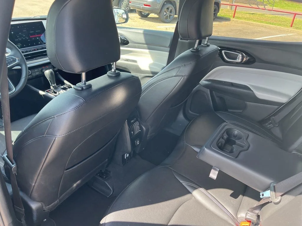 2025 Jeep Compass Limited - Photo 17