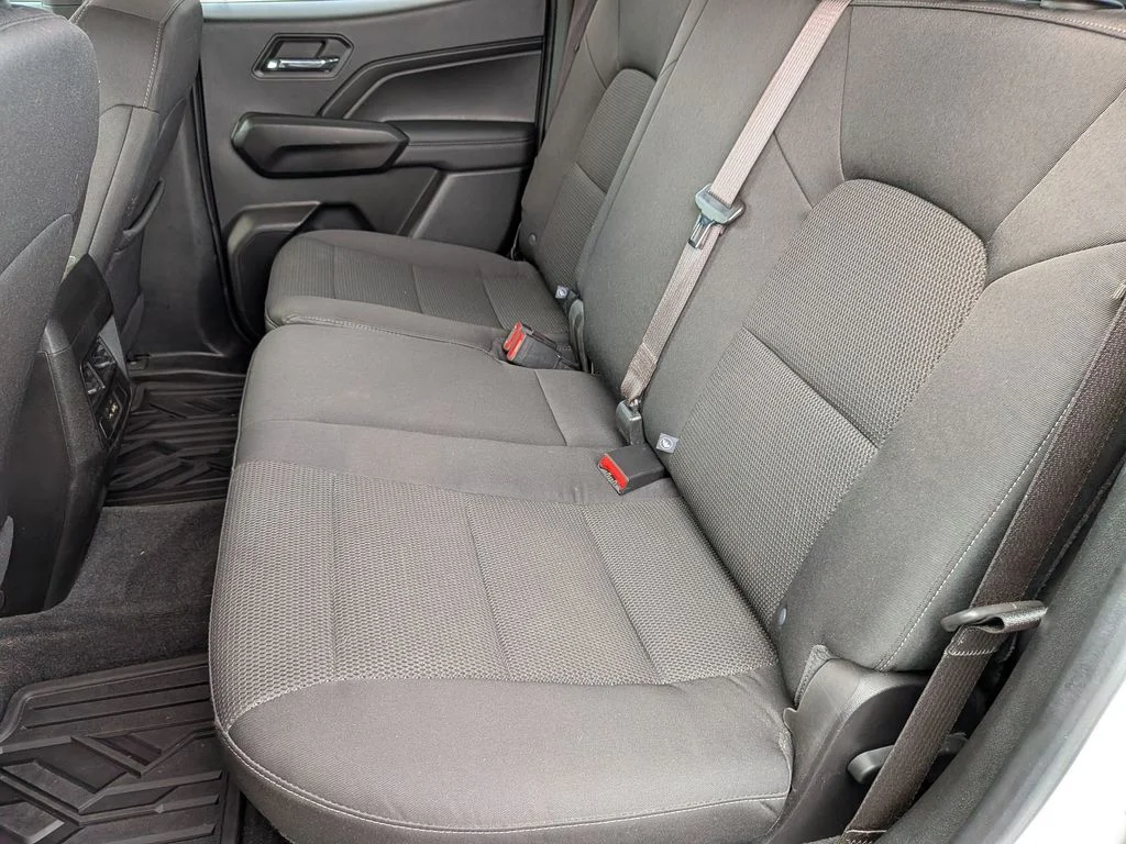 Used 2023 White GMC Elevation image 21