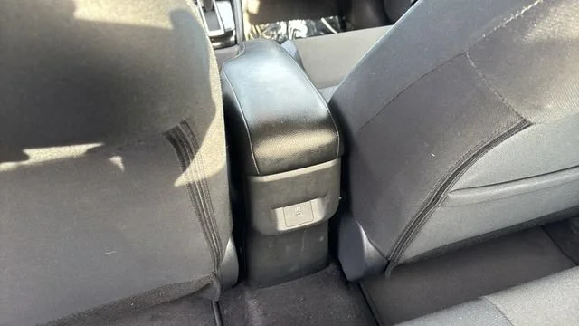 Used 2025  Nissan SV image 20