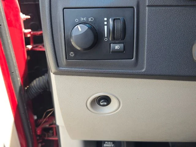 Used 2007 Red Dodge SE image 23