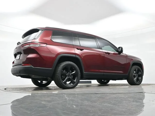 Used 2021 Velvet Red Pearlc Jeep Altitude image 30