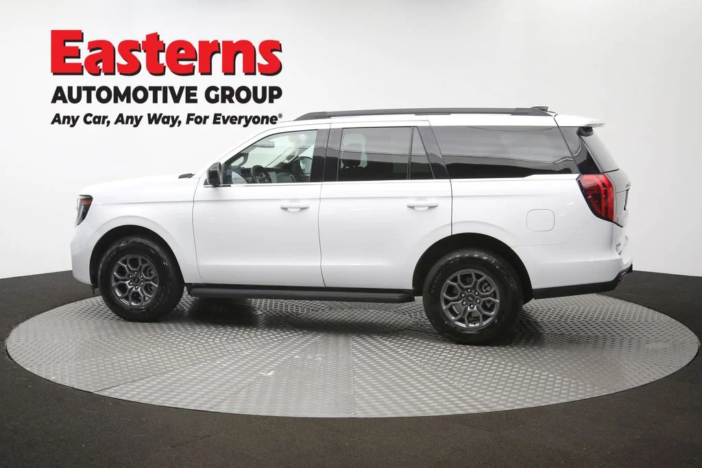 Used 2025 White Ford Active image 61