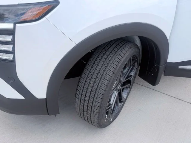 New 2027 White Nissan SR image 33