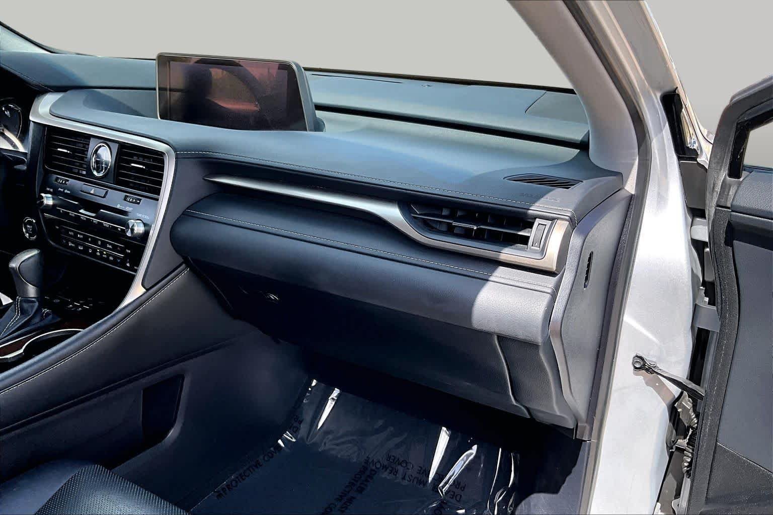 Used 2019 Silver Lining Metallic Lexus  image 16