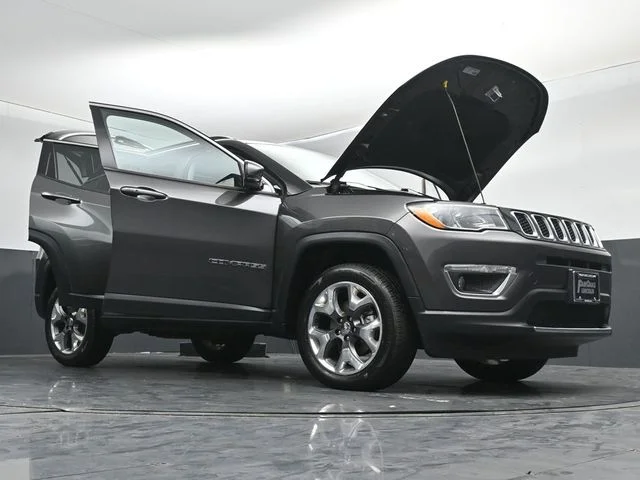 Used 2020 Granite Crystal Clearcoat Metallic Jeep Limited image 53