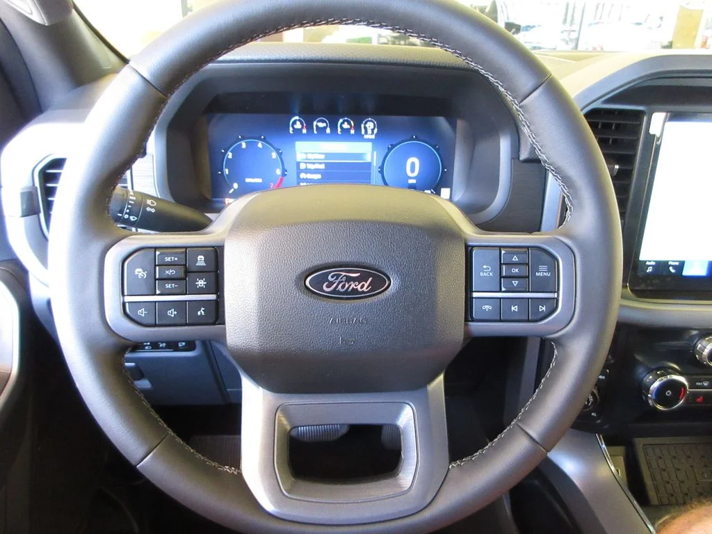 New 2026 Agate Black Metallic Ford XLT image 15