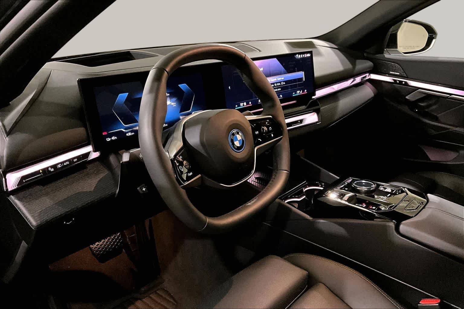 Used 2026 Dark Graphite Metallic BMW xDrive40 image 17