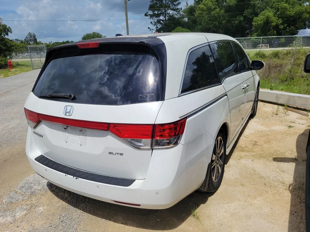 Used 2014 White Honda  image 3