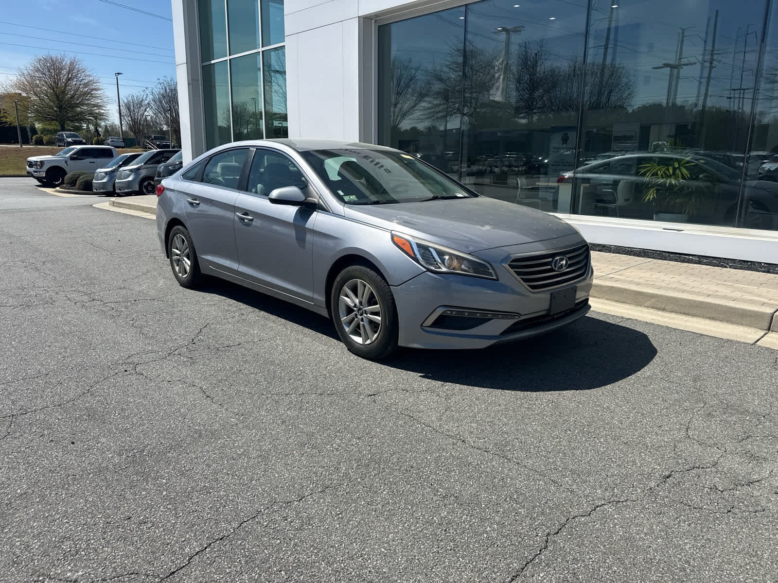 Used 2015 Hyundai Sonata SE with VIN 5NPE24AF8FH121557 for sale in Kennesaw, GA
