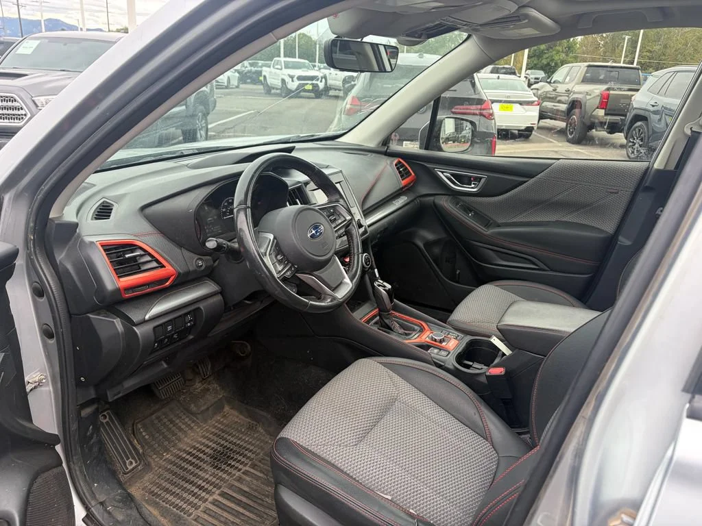 Used 2021  Subaru Sport image 4