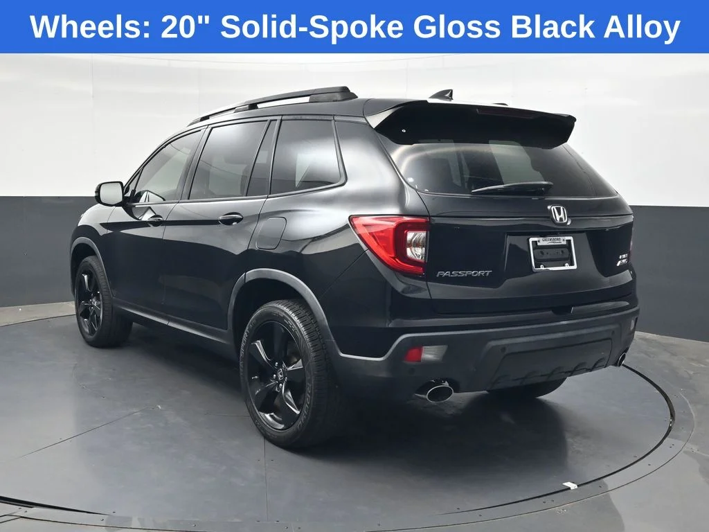 Used 2020 Crystal Black Pearl Honda Elite image 6