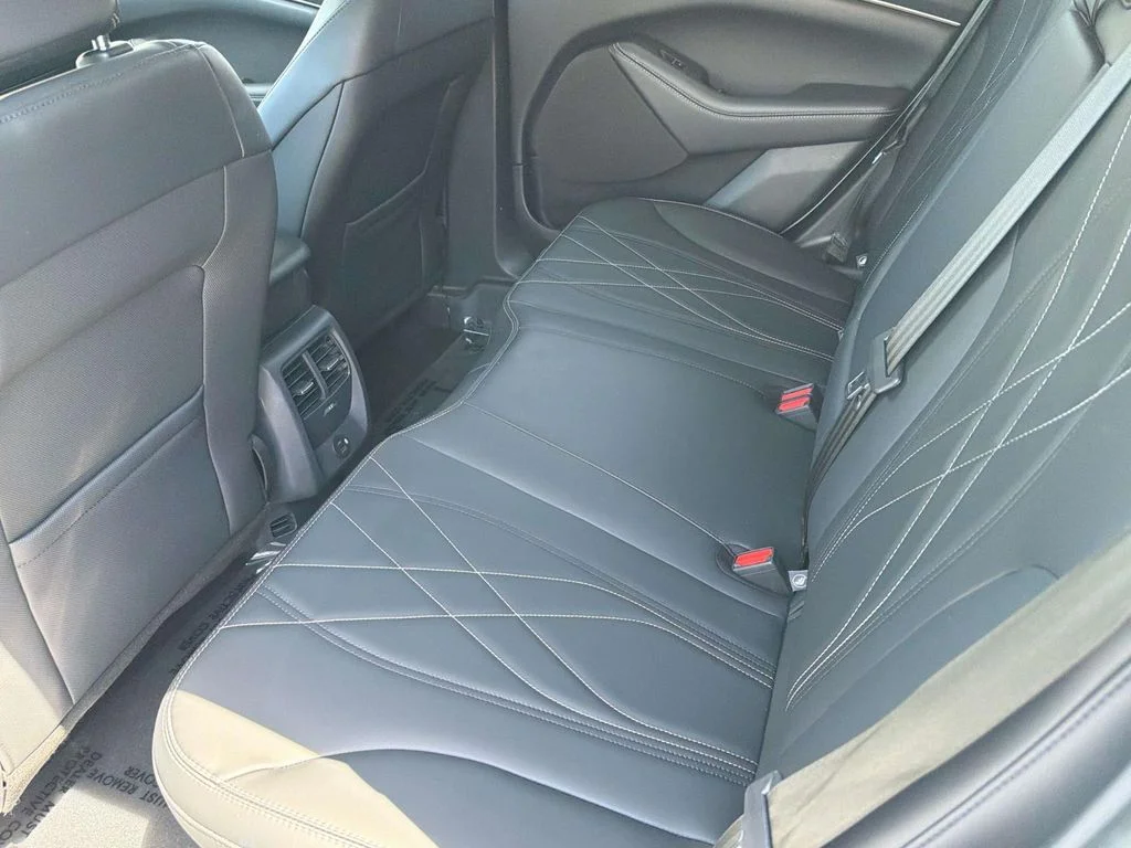 Used 2023 Space White Metallic Ford Select image 33