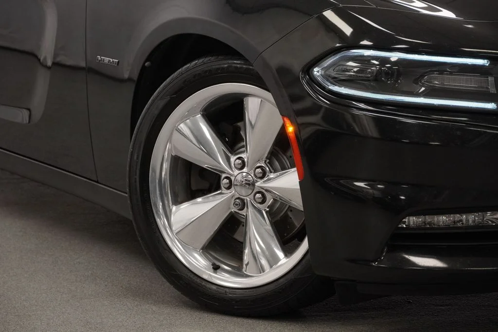Used 2015 Black Dodge R/T image 4
