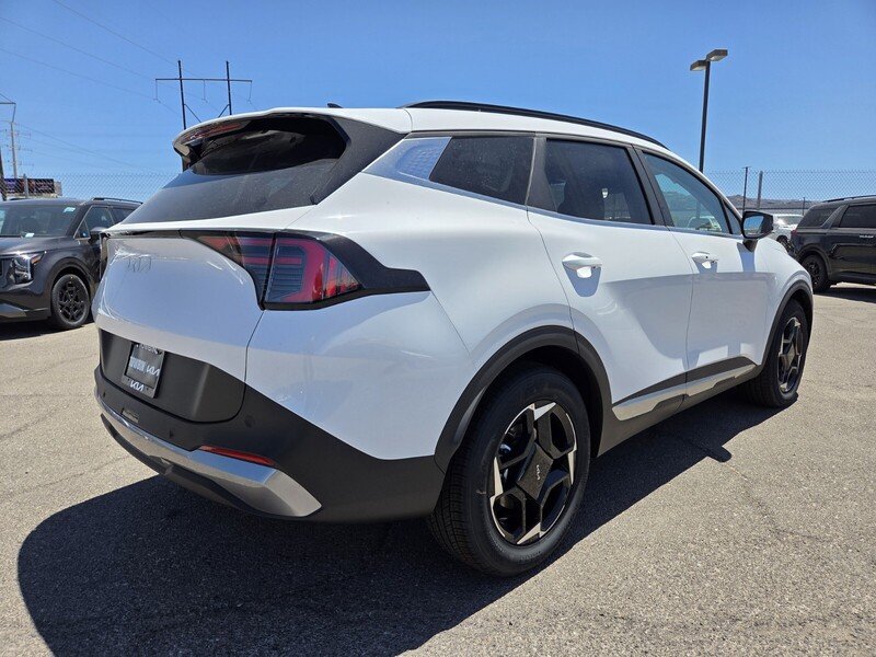New 2026 Glacial White Pearl Kia EX image 3