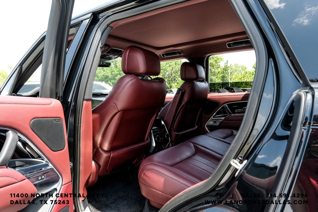 Used 2023 Santorini Black Metallic Land Rover SE image 44